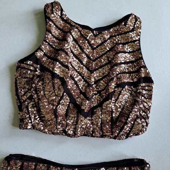 Fiesta Fashion Rose Gold Sequin 2 piece set - Picture 2 of 9